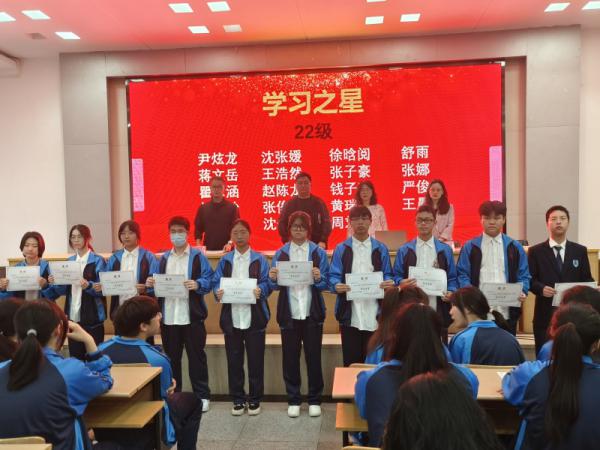 1024熠熠生輝，星星榜樣——吳秋妹5_副本.jpg